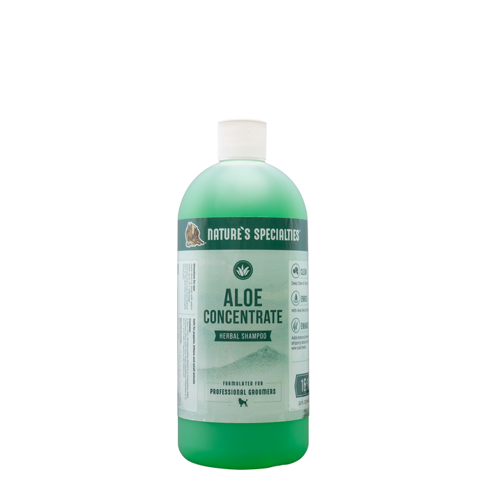 Green color Nature's Specialties Herbal Aloe Concentrate Shampoo for dogs and cats in 32 oz. size.