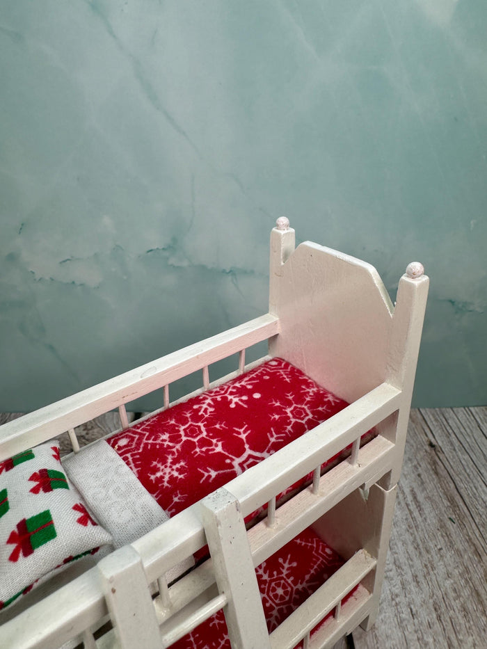 Christmas Kids Bunk Bed with Snowflake Linens