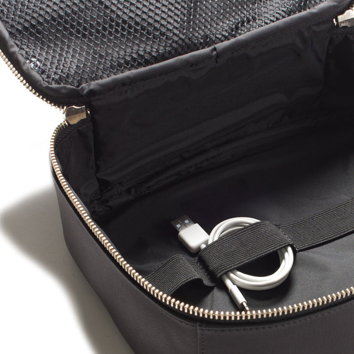 Large-Tech-Bag-Organizer-Black-T23-135-1