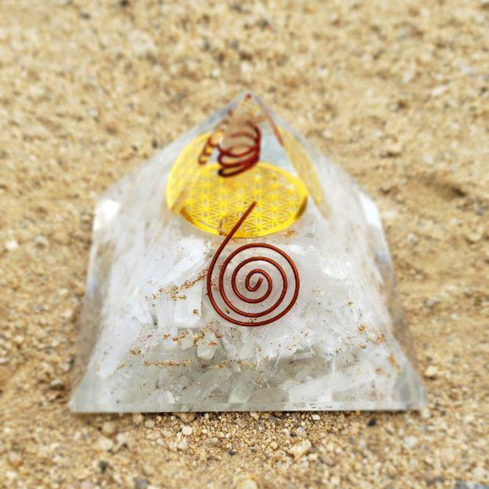 White Whale Reiki Healing Crystal Energy Generator Pyramid The Flower Of Life Symbol Orgonite Energy Generator Stone